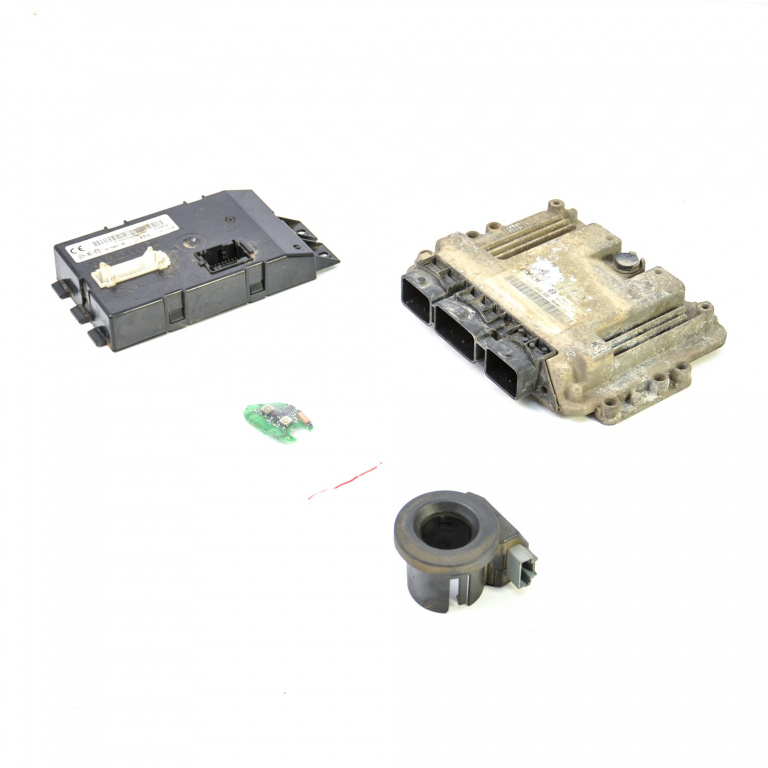 Kit Pornire Renault Master 2 1998-2010 2.5 Dci G9U 754 Motorina Calculator Confort Calculator Motor Chip Cheie Cititor Cheie 8200311550, 0200442260, 0281011940, 0 281 011 940, 1039S7296, 143408, 8200530966N, 8200530966 N, 8200530966--N, 28115859-3B B