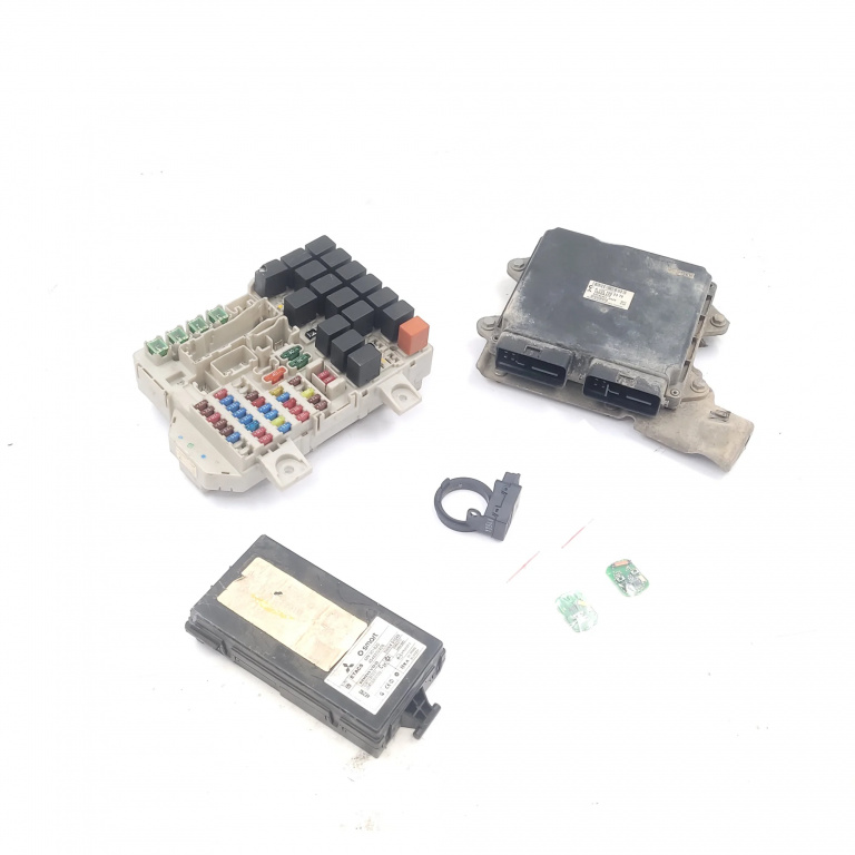 Kit Pornire Smart FORFOUR (454) 2004 - 2006 Benzina 1860A372, 5WK45104B, MN901820, 4548202426, 5WK45107, 5WK48883, MR587813, E6T42487, 01384C20, A4545400024, MN108328, A1351502379, P1860A3724514