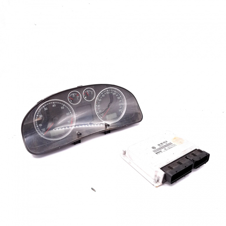 Kit Pornire Vw Passat B5, B5.5 1996-2005 1.8 T 20V Awt Benzina Calculator Motor Ceas Bord 4B0906018, 0261207928, 1039S01410, 11592499, 110080198001, 3B0920827, 88311245, 88299245, 88311244 Bosch,Vdo