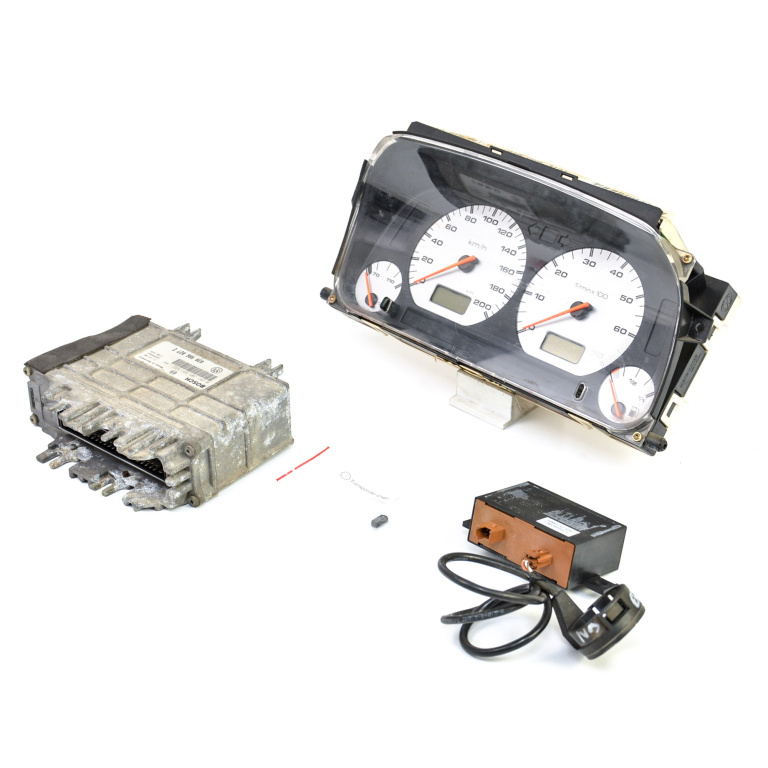 Kit Pornire Vw Polo (6N1) 1994-1999 50 1.0 Aer Benzina Calculator Motor Ceas Bord Cititor Cheie Imobilizator 030906027E, 0261203931, 0261203932, 1H0953257Bb, 1H0953254E, 6N0919861G, 616.068.3101 Bosch