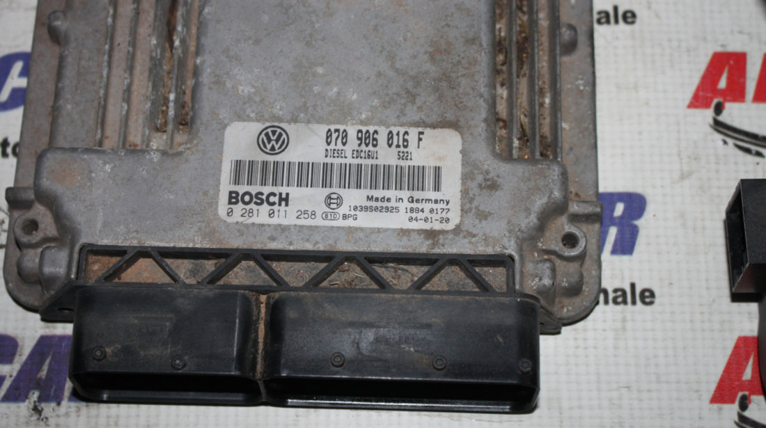 Kit pornire VW Touareg (7L) 2.5 TDI 2003-2010 cod: 070906016F
