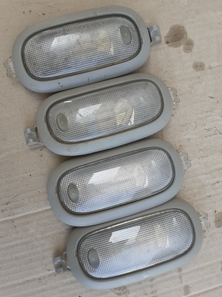 KJ1166 LAMPA PLAFON SPATE JEEP CHEROKEE KJ 2001 ~ 2008 5JG58TRM