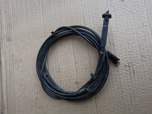 KJ1303 SUFA CABLU DESCHIDERE CAPAC USITA REZERVOR JEEP CHEROKEE KJ 2.5 SI 2.8
