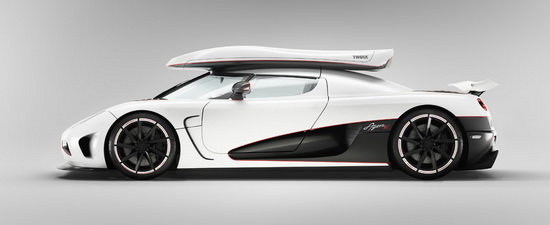 Koenigsegg Agera R vine la Geneva cu 1.115 CP si... suport pentru schiuri Koenigsegg Agera R vine la Geneva cu 1.115 CP si... suport pentru schiuri