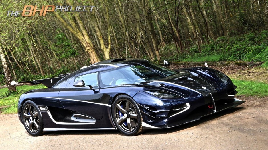 Koenigsegg One:1 cu volan pe dreapta