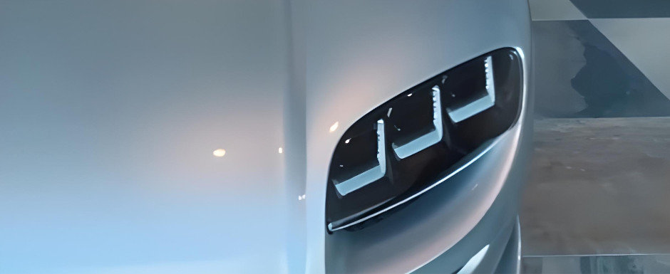 Koenigsegg prezinta oficial noul CC850, un model cu motor de 1.382 de cai, transmisie manuala si design inspirat de primul automobil din istoria marcii suedeze. Cum arata in realitate Koenigsegg prezinta oficial noul CC850, un model cu motor de 1.382 de cai, transmisie manuala si design inspirat de primul automobil din istoria marcii suedeze. Cum arata in realitate