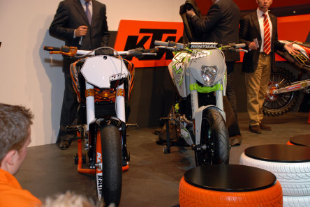 KTM 125 Project Race si Project Stunt, la EICMA 2009 Milano