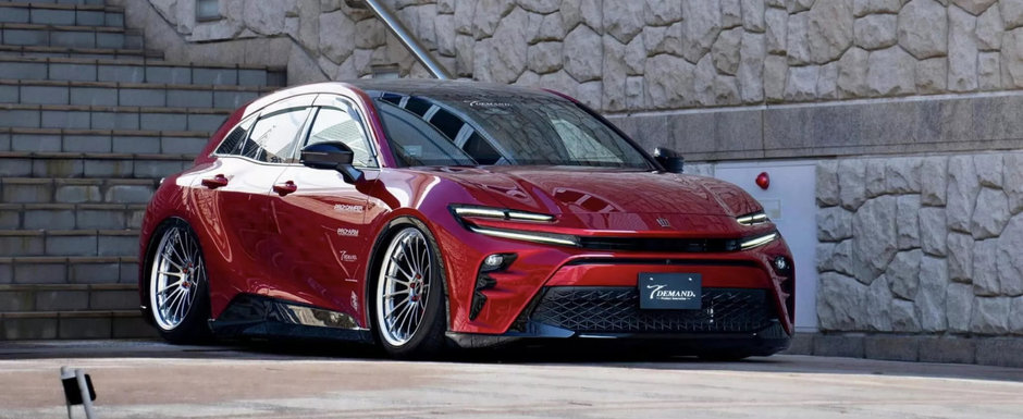 L-au lasat pe burta si i-au pus cele mai mari jante care-au incaput. SUV-ul care seamana cu Purosangue e nebunie curata acum L-au lasat pe burta si i-au pus cele mai mari jante care-au incaput. SUV-ul care seamana cu Purosangue e nebunie curata acum