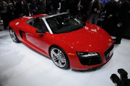 LA 2009: Audi R8 Spyder se arata din nou LA 2009: Audi R8 Spyder se arata din nou