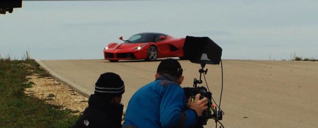 La Ferrari joaca intr-un film de prezentare. Imagini din culise.