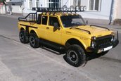 Lada Niva 6x6