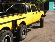 Lada Niva 6x6