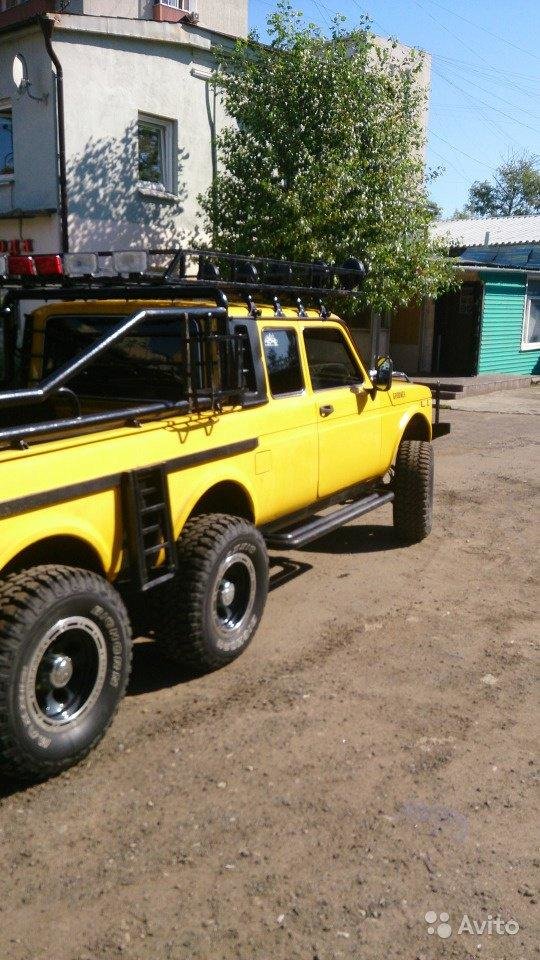 Lada Niva 6x6