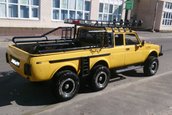 Lada Niva 6x6