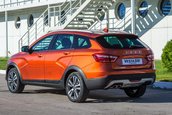 Lada Vesta SW si Vesta SW Cross