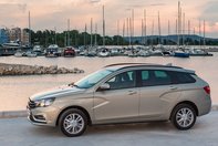 Lada Vesta SW si Vesta SW Cross