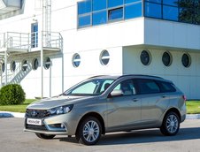 Lada Vesta SW si Vesta SW Cross