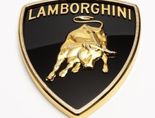 Lamborghini Aventador din platina si diamante