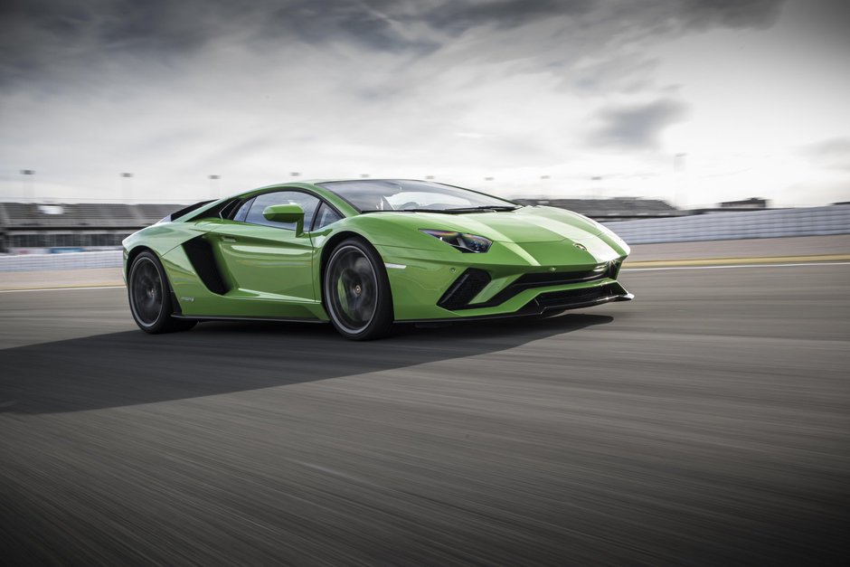 Lamborghini Aventador S si Huracan