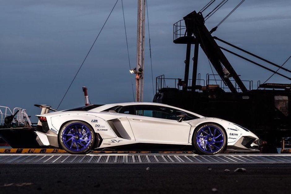 Lamborghini Aventador SV by Liberty Walk