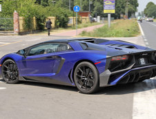 Lamborghini Aventador SV Roadster - Poze Spion