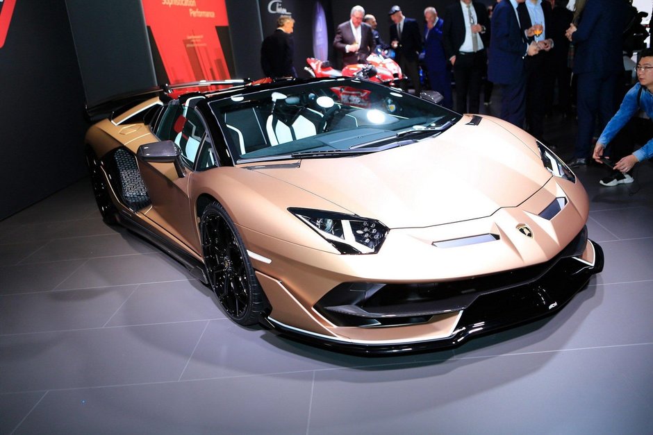 Lamborghini Aventador SVJ Roadster