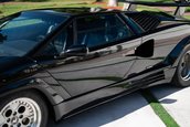 Lamborghini Countach 25th Anniversary de vanzare