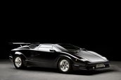 Lamborghini Countach 25th Anniversary Edition cu 0 km la bord