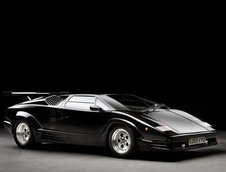 Lamborghini Countach 25th Anniversary Edition cu 0 km la bord