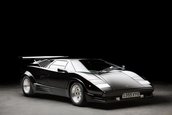 Lamborghini Countach 25th Anniversary Edition cu 0 km la bord