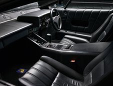 Lamborghini Countach 25th Anniversary Edition cu 0 km la bord