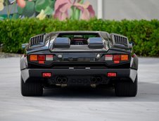 Lamborghini Countach 25th Anniversary Edition de vanzare