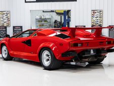 Lamborghini Countach 5000 QV cu 7.275 de kilometri la bord