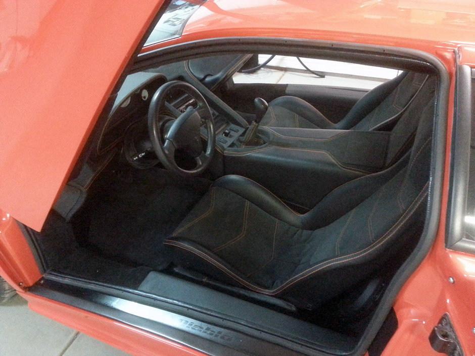 Lamborghini Diablo cu motor de Chevrolet