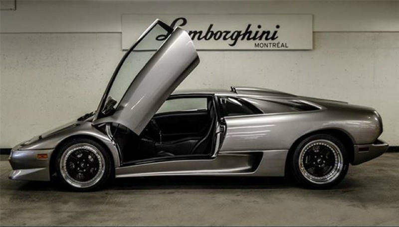 Lamborghini Diablo SV cu 1.8 km la bord