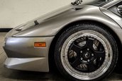 Lamborghini Diablo SV cu 1.8 km la bord