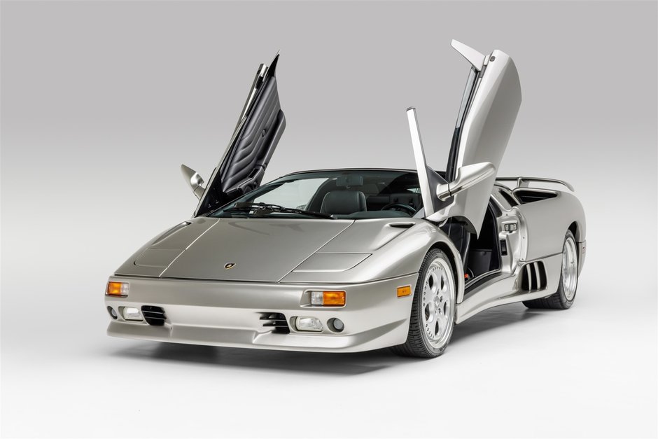 Lamborghini Diablo VT Roadster cu 4.964 de kilometri la bord