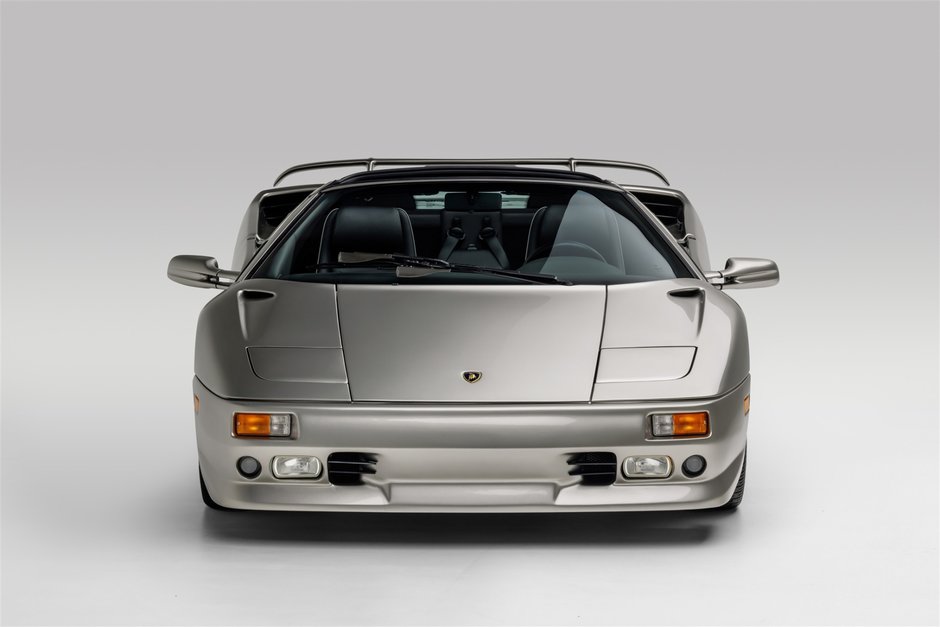 Lamborghini Diablo VT Roadster cu 4.964 de kilometri la bord