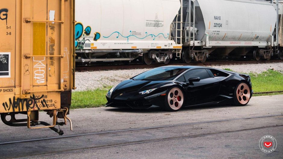 Lamborghini Huracan cu jante Vossen