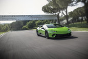 Lamborghini Huracan cu numarul 10.000