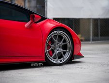 Lamborghini Huracan in Rosso Corsa