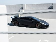 Lamborghini Huracan LP610-4 in negru mat