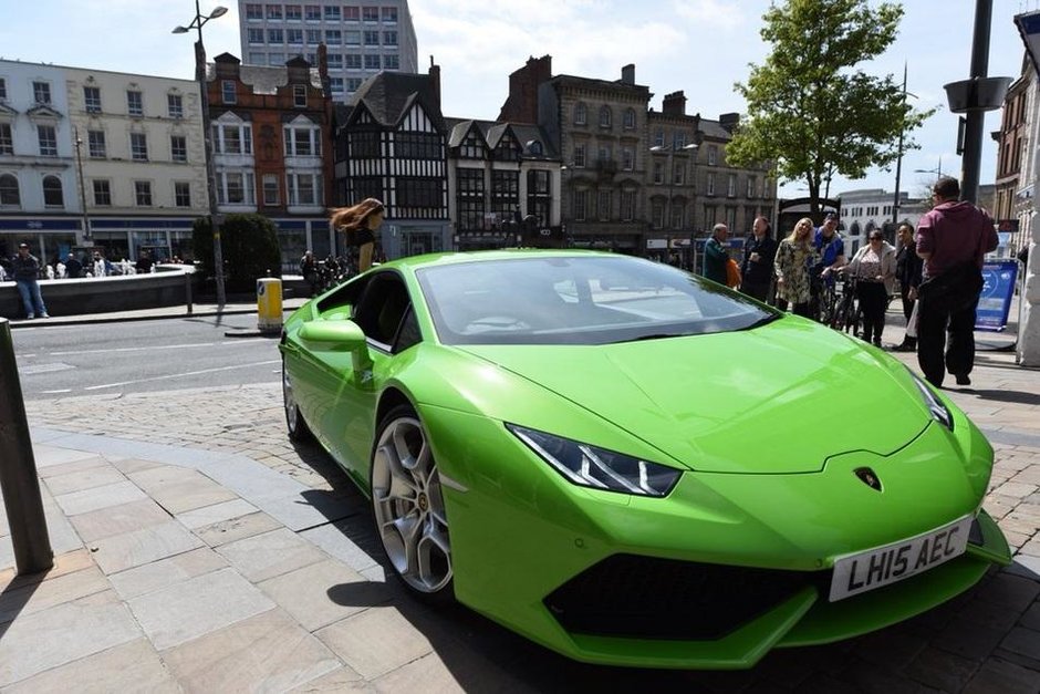 Lamborghini Huracan Taxi