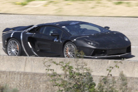 Lamborghini Jota revine in prim plan! Lamborghini Jota revine in prim plan!