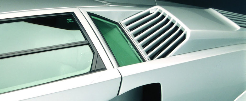 Lamborghini lanseaza pe piata o masina pe care nu a mai vandut-o din 1990 Lamborghini lanseaza pe piata o masina pe care nu a mai vandut-o din 1990