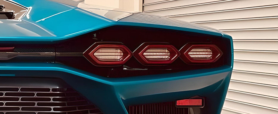Lamborghini lanseaza pe piata o masina pe care nu a mai vandut-o din 1990 Lamborghini lanseaza pe piata o masina pe care nu a mai vandut-o din 1990