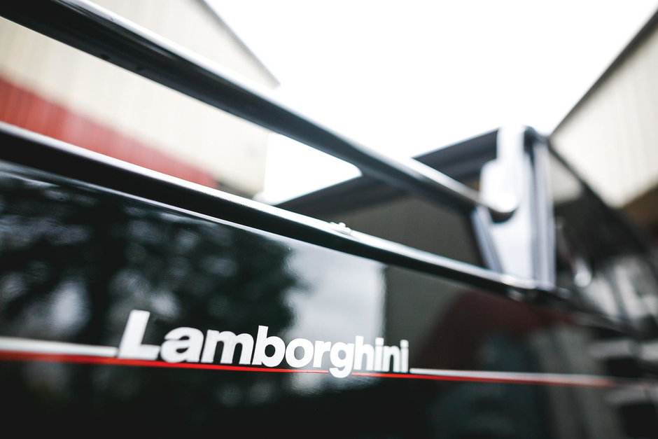 Lamborghini LM002 din 1990