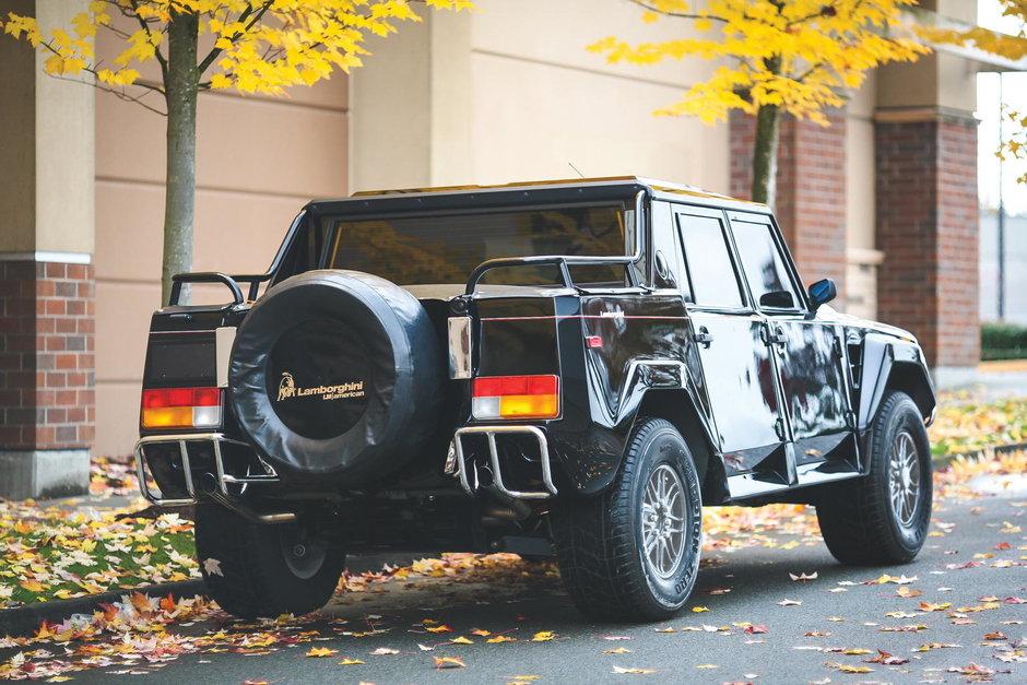 Lamborghini LM002 din 1990