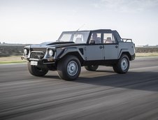 Lamborghini LM002