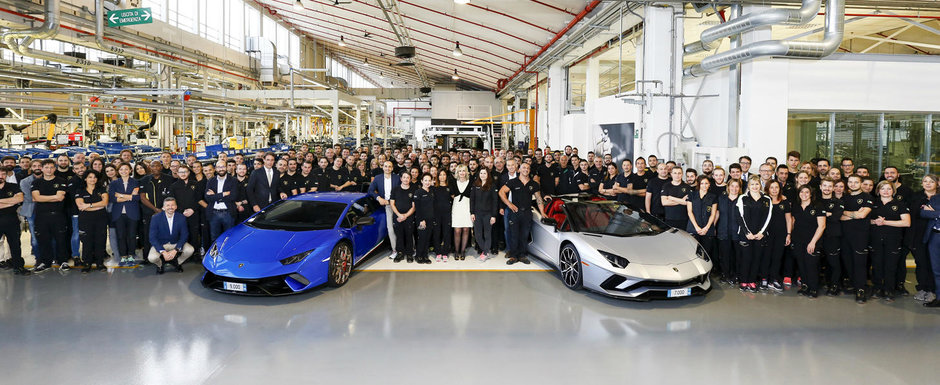 Lamborghini merge ceas. Italienii sarbatoresc doua recorduri de productie in aceeasi zi Lamborghini merge ceas. Italienii sarbatoresc doua recorduri de productie in aceeasi zi